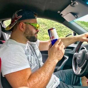 Meet your Posher, Goga